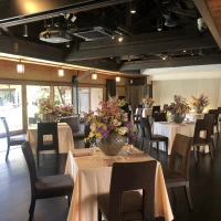 お庭からの光も十分はいるので明るい雰囲気