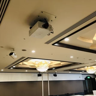 プロジェクター。