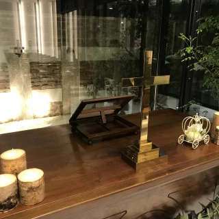 チャペルの前方