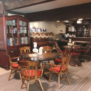 ロビーにレトロな喫茶店のようなスペースがあります。|566124さんの高志の宿 高島屋の写真(1073542)