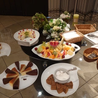 ケーキビュッフェ豪華です