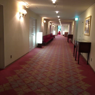 披露宴会場につながる廊下