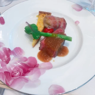 メインのお肉料理