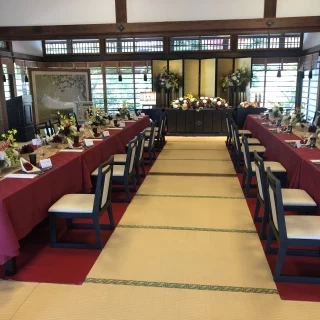 会場入口から