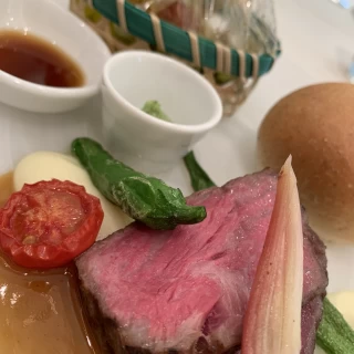 奥羽牛。めちゃくちゃおいしいです。