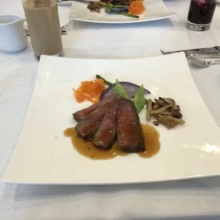メイン