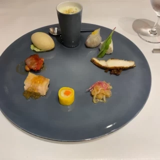 中華のコースは珍しいので食べるのが楽しい