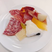 甘いものが苦手な人でも楽しめます！