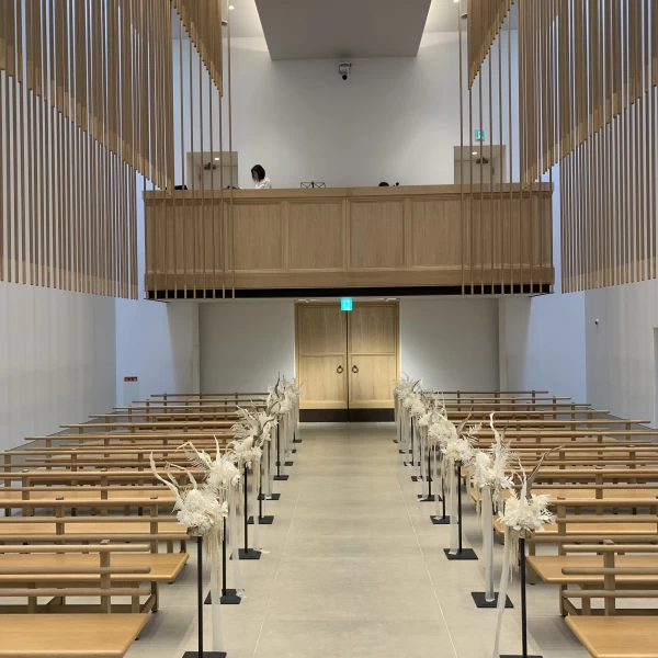 歴史のある厳かな雰囲気の式場」｜桜苑専用のチャペル木堂と