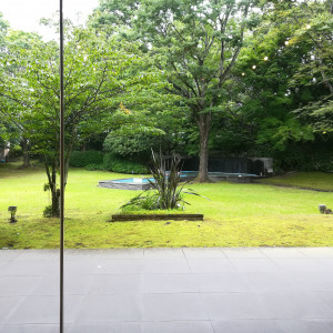 披露宴会場(窓)|567285さんのつま恋リゾート 彩の郷の写真(1074364)