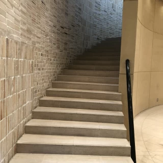 写真映えする階段です。
