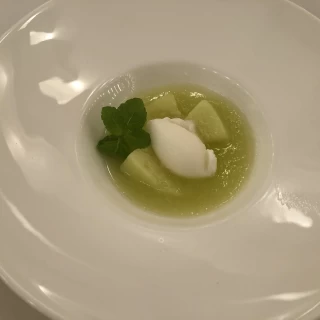 試食したデザート