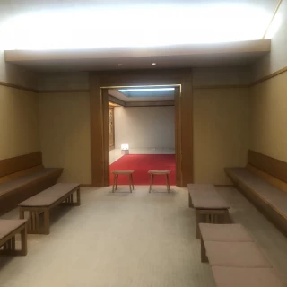 神前式の前室
親族挨拶をするところらしい