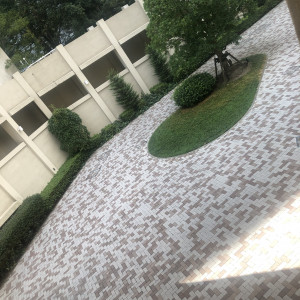 ガーデンというより、石畳|567421さんのRISTORANTE“CANOVIANO”（リストランテ　カノビアーノ）（ホテル雅叙園東京内）の写真(1076702)
