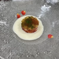 前菜のオマール海老はプリプリしてて美味しかったです