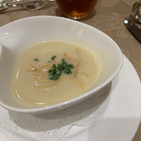 試食会にて。このじゃがいものスープが最高に美味でした！