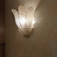 ライトもユリ