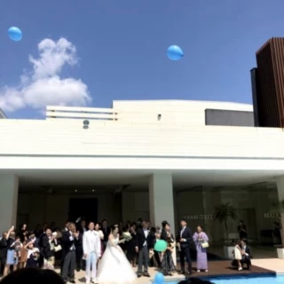 風船をとばす