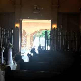 退場