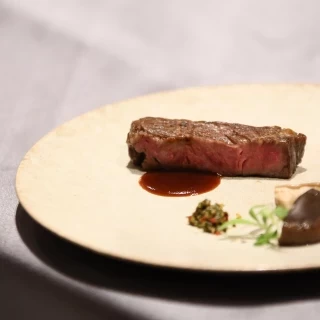 メインの肉