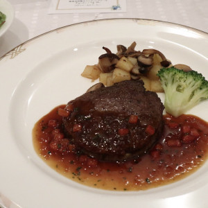 牛肉のポワレエシャロットソース|569246さんのホテル イースト21東京 オークラホテルズ＆リゾーツの写真(1091851)