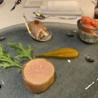 前菜
手前のフォアグラが絶品