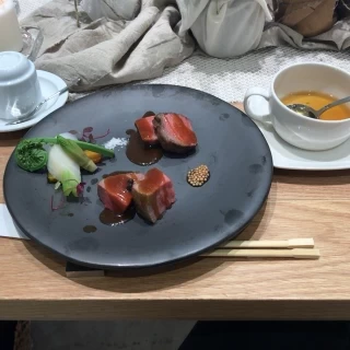 メイン肉料理