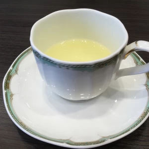 待合所で頂いたティー。食器もおしゃれ|569812さんのホテルモントレ札幌(ウエディング取扱終了)の写真(1309429)