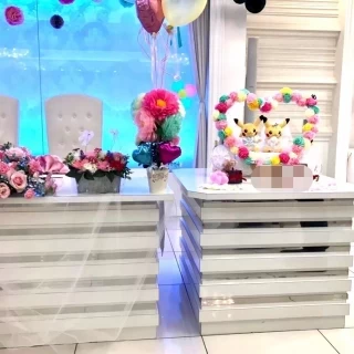 大きな高砂席