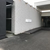 シンプルな外観