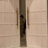 中座の退場扉