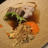 国産牛フィレ肉と鮑のマリアージュ