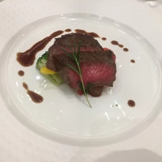 試食会のメインディッシュ