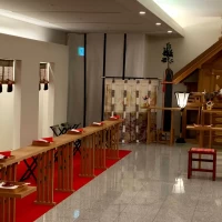 神聖な雰囲気の神殿です。