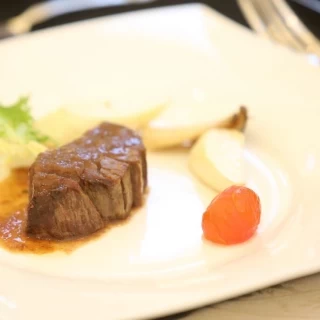 お肉がやわらかくてとても美味しかったです。