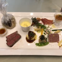 試食で食べた料理