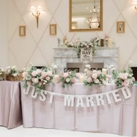 メインテーブル