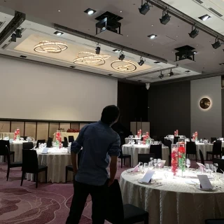 ローズの会場