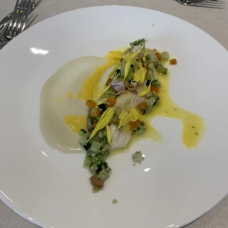 ソースが2種使っていて
色々な味を楽しめました。