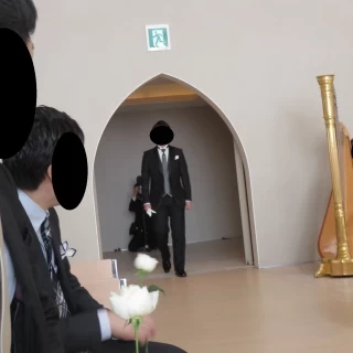 ハープ奏者が生演奏をしてくれました