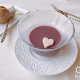 秋メニューということでお芋のスープに可愛いハート