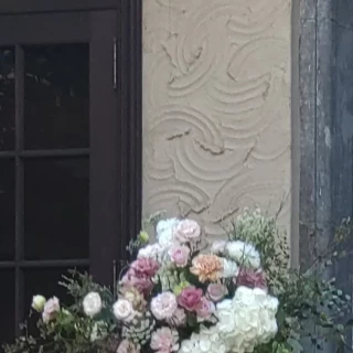 挙式会場のガーデンのお花