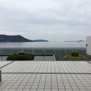 一会場から見える海