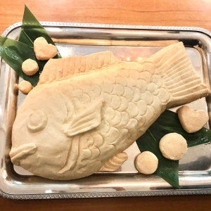 ケーキ入刀を鯛の塩釜に変更
県外者が多く愛媛の鯛に感激|571825さんのベルフォーレ松山の写真(1107299)
