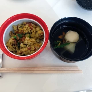 忘れられないいくらとうにの！ごはんです。