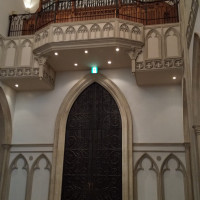 大聖堂内部 入り口の方を見た写真