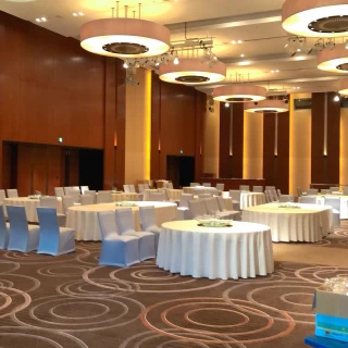 披露宴会場には十分な広さがあります