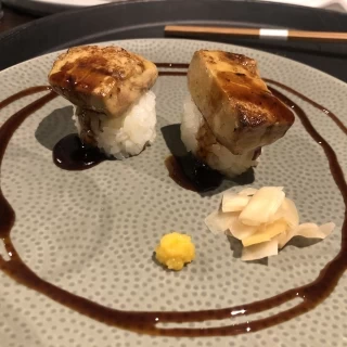 フォアグラ寿司は何度食べても絶品です♡