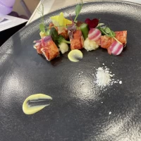 試食会で食べることができる