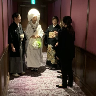 新婦家族出番待ち